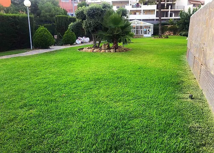 Seaview With Great Amenities & Facilities